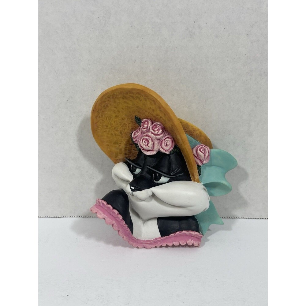 Penelope On Parade Sir Explode-A-Lot #2330/2500 – 1997 WB Costume Series